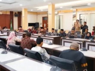 DPRD Kota Jambi Gelar RDP Sengketa Lahan dengan PT NGK, Warga Klaim 3,6 Hektare Sejak 2003