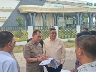 Ketua DPRD Kota Jambi Pastikan Pemasangan Lampu Jalan Menuju RS Adhyaksa di Arab Melayu Rampung Sebelum Lebaran
