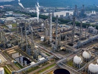 Harga Minyak Dunia Melejit hingga US$141 per Barel, Krisis Selat Hormuz Picu Lonjakan Global